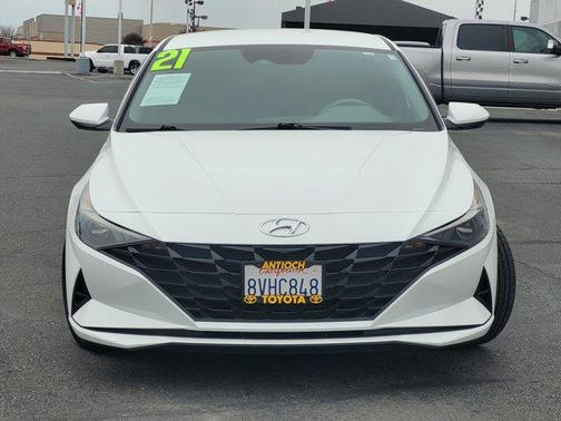 2021 Hyundai ELANTRA SEL