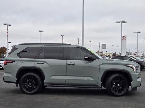 2025 Toyota Sequoia Base