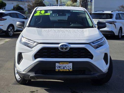 2024 Toyota RAV4 LE
