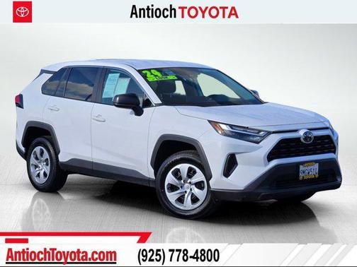 2024 Toyota RAV4 LE