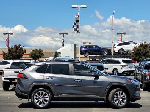 2021 Toyota RAV4 Limited