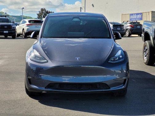 2023 Tesla Model Y RWD