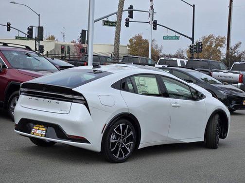2026 Toyota Prius Plug-In Hybrid XSE
