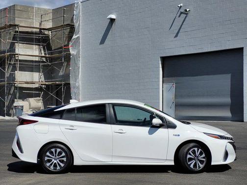 2021 Toyota Prius Prime XLE