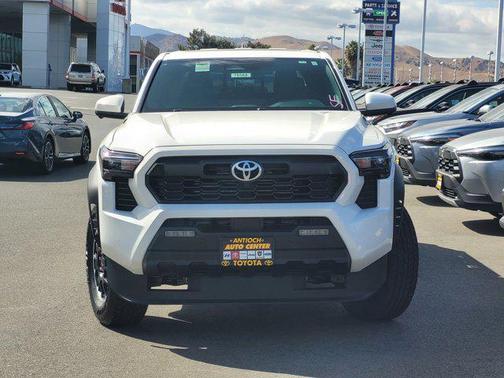 2025 Toyota Tacoma TRD Off Road