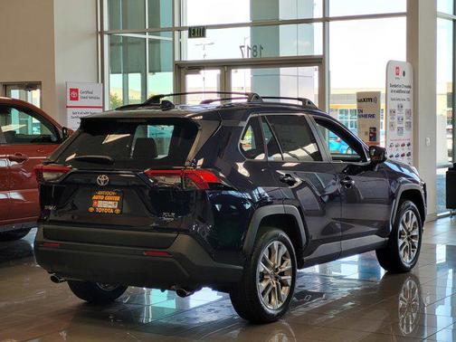 2025 Toyota RAV4 XLE Premium