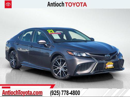 2021 Toyota Camry SE