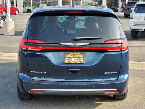 2022 Chrysler Pacifica L