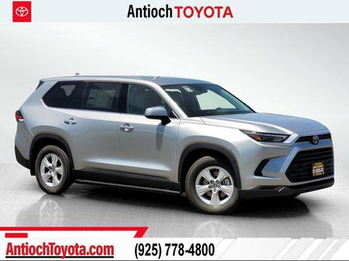2025 Toyota Highlander Hybrid LE