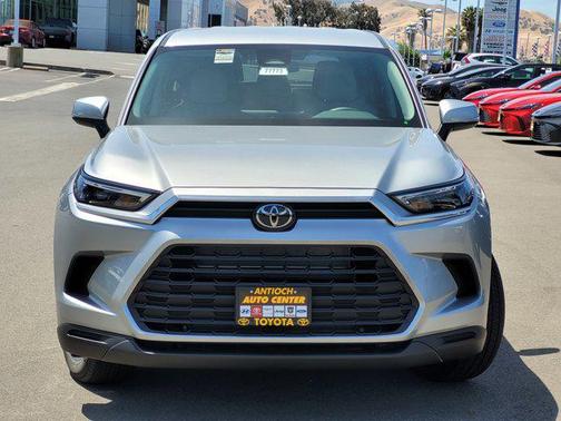 2025 Toyota Highlander Hybrid LE