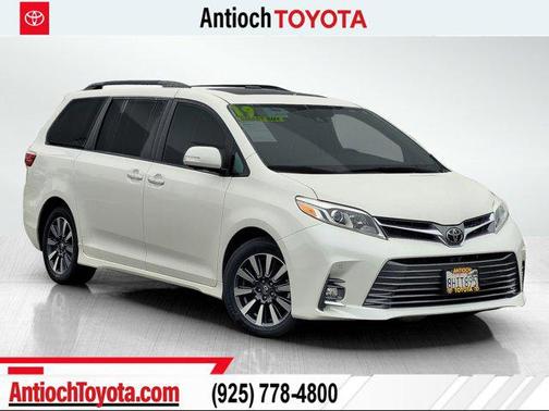 2019 Toyota Sienna 
