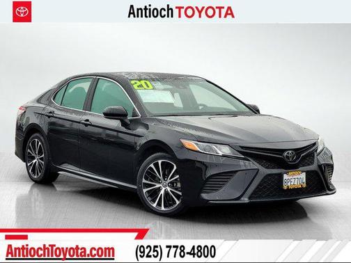 2020 Toyota Camry TOYOTA CAMRY