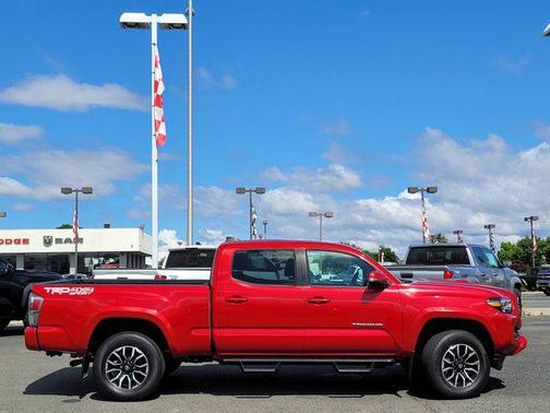 2022 Toyota Tacoma TRD Sport