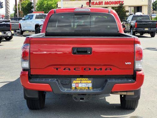 2022 Toyota Tacoma TRD Sport
