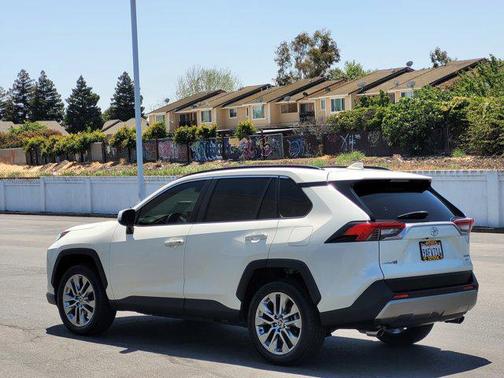 2022 Toyota RAV4 Limited