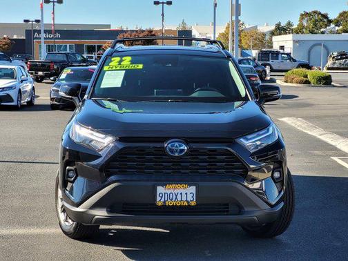 2022 Toyota RAV4 Hybrid XLE Premium