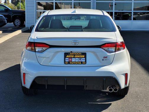 2026 Toyota Corolla Hybrid SE