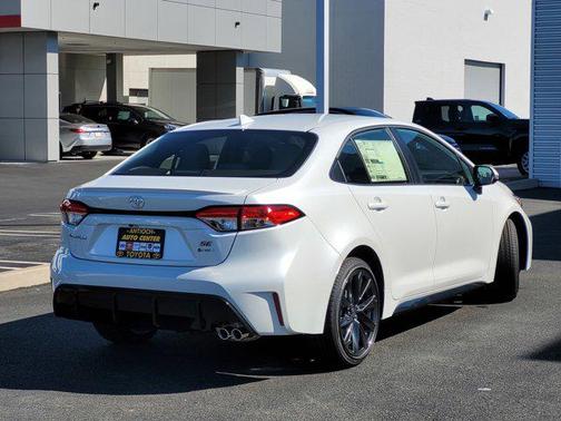 2026 Toyota Corolla Hybrid SE