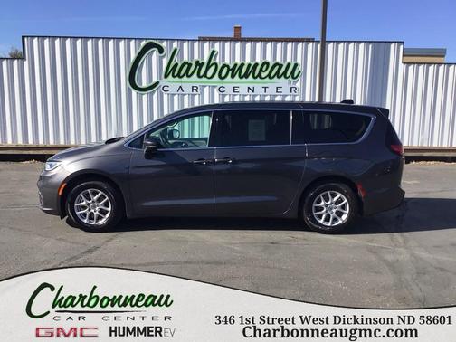 2023 Chrysler Pacifica Touring-L