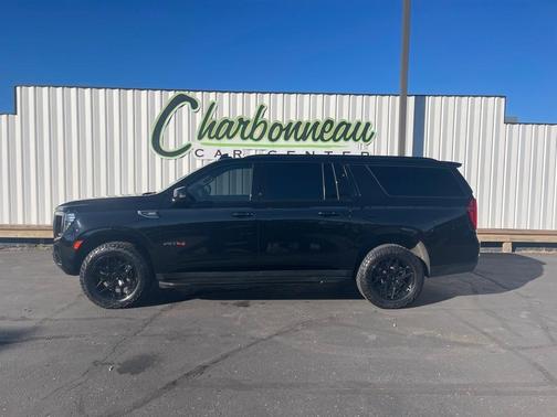 2023 GMC Yukon XL AT4