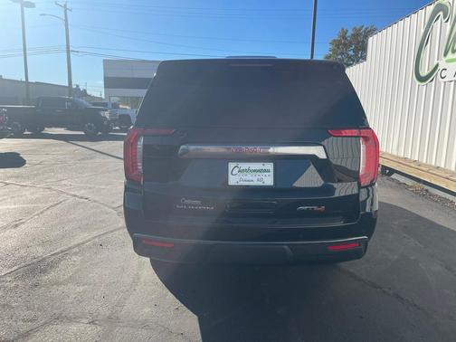2023 GMC Yukon XL AT4