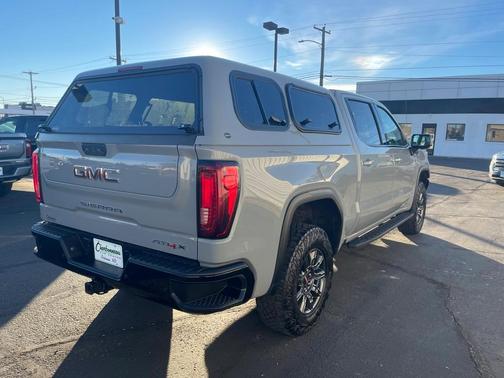 2024 GMC Sierra 1500 AT4X