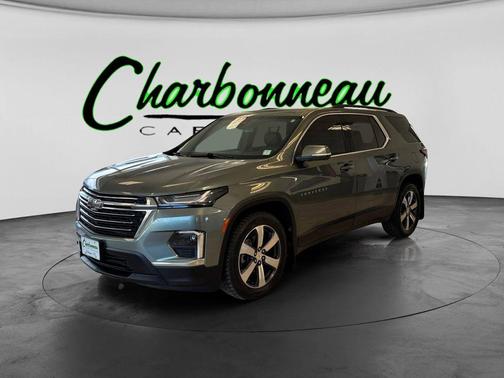 Green 2023 Chevrolet Traverse LT Leather