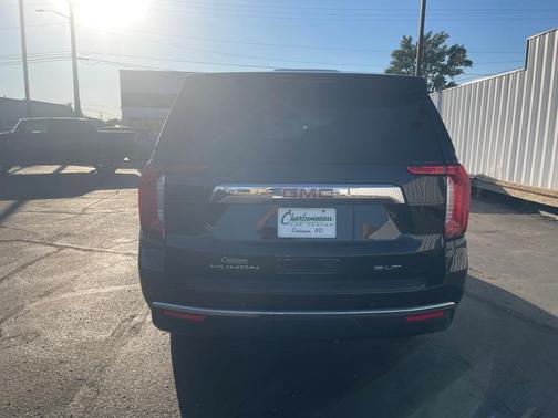 2021 GMC Yukon XL SLT