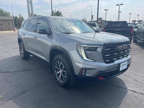 2024 GMC Acadia AT4