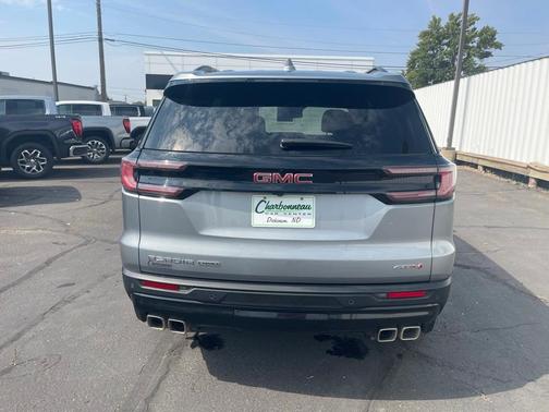 2024 GMC Acadia AT4