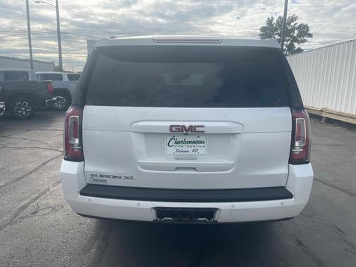 2016 GMC Yukon XL SLT