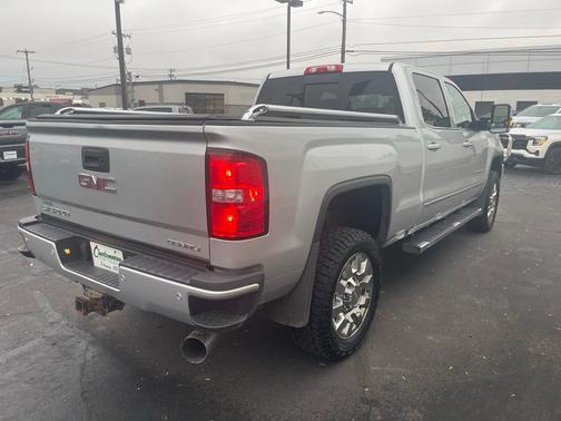 2017 GMC Sierra 2500 Denali