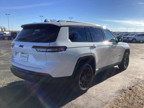2024 Jeep Grand Cherokee L Laredo