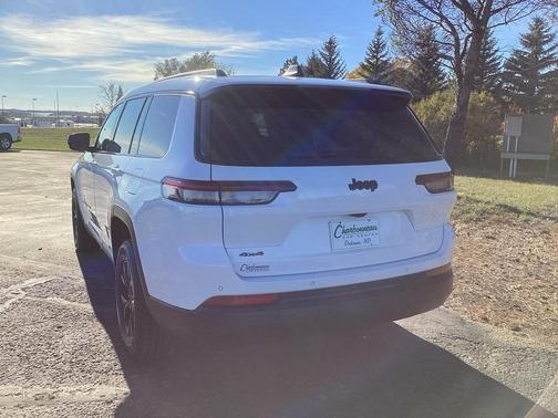 2024 Jeep Grand Cherokee L Laredo