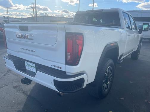 2021 GMC Sierra 2500 AT4