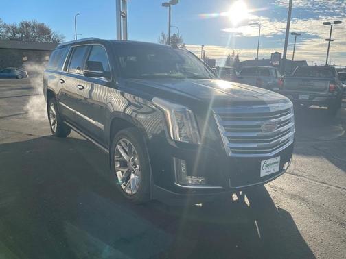 2017 Cadillac Escalade ESV Platinum