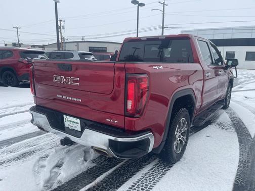2021 GMC Sierra 1500 SLT
