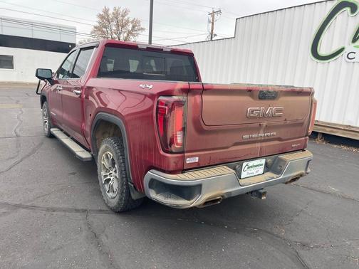 2021 GMC Sierra 1500 SLT