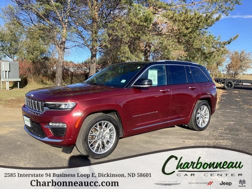 2022 Jeep Grand Cherokee Summit