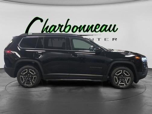 Diamond Black 2026 Jeep Cherokee LAREDO/LIMITED