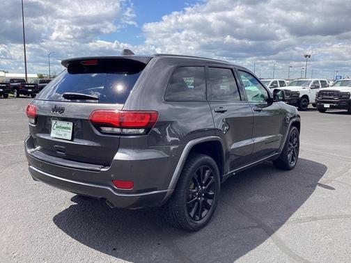 2017 Jeep Grand Cherokee Altitude