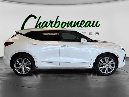 Iridescent Pearl Tricoat 2021 Chevrolet Blazer Premier