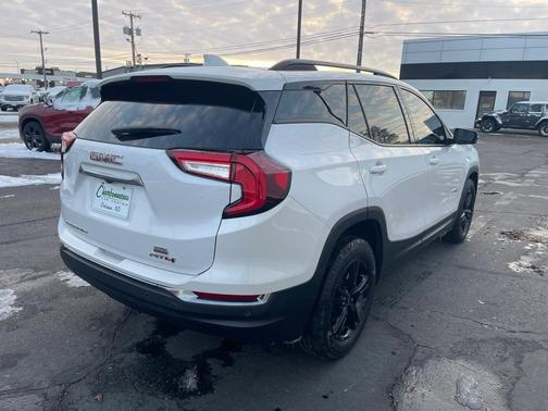 2022 GMC Terrain AT4