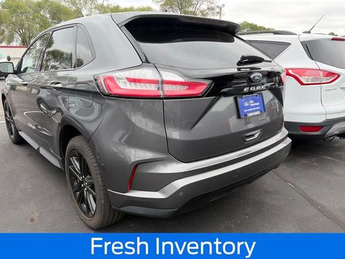 Gray Metallic 2022 Ford Edge ST Line