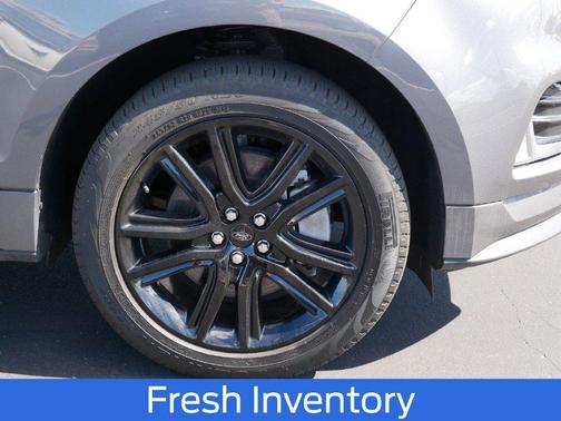 Gray Metallic 2022 Ford Edge ST Line