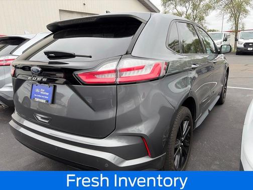 Gray Metallic 2022 Ford Edge ST Line