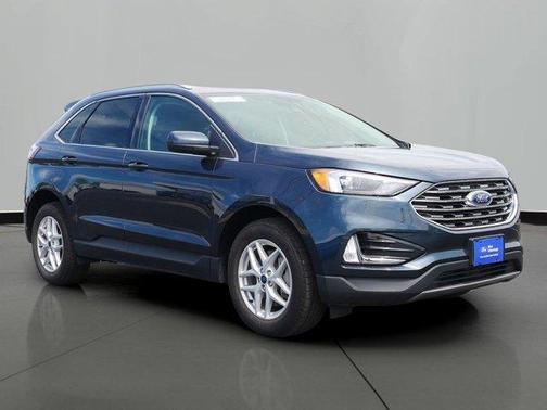 Blue Metallic 2022 Ford Edge SEL