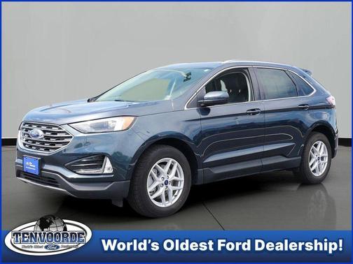 Blue Metallic 2022 Ford Edge SEL
