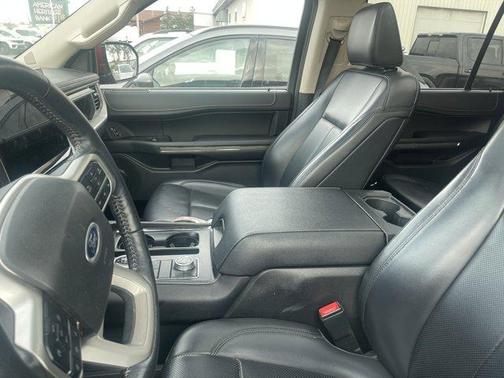 2022 Ford Expedition Max XLT