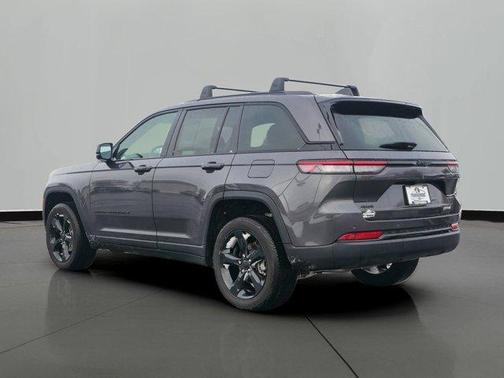 2024 Jeep Grand Cherokee Laredo